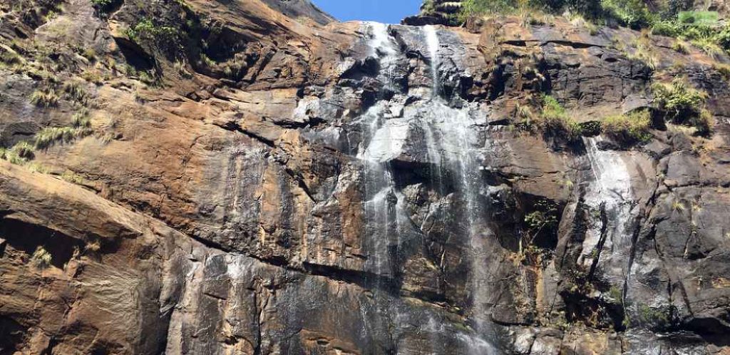 Agaya Gangai Waterfalls