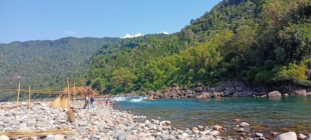 Entering-Exiting-Dawki