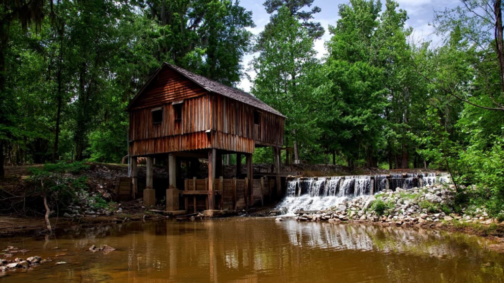 Discover America’s Best-Kept Secrets: The Ultimate Guide to Motorhome Road Trips