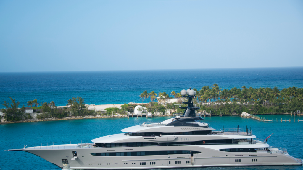 Rent a Boat in Miami: Top Tips for a Great Day